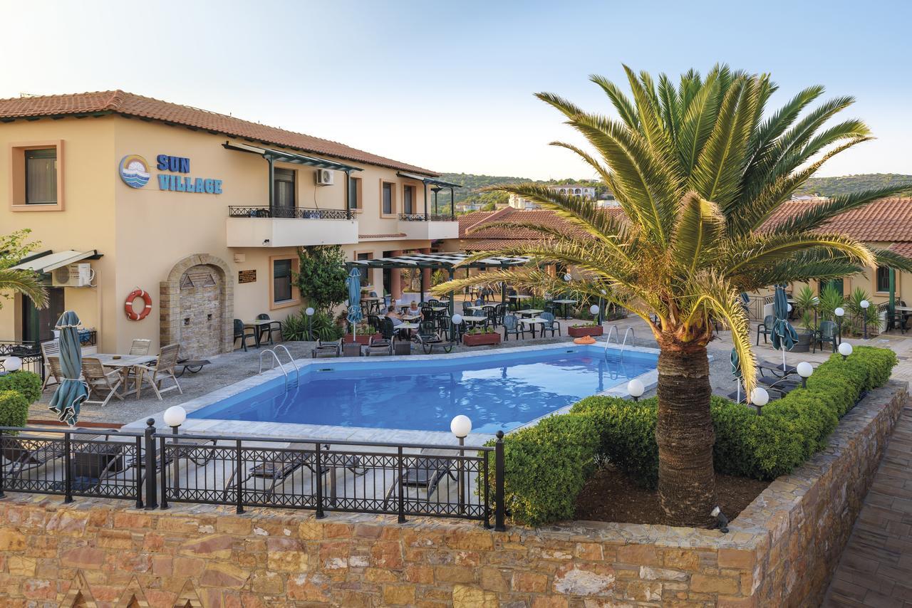 Sun Village Hotel Apartments Megas Limnionas ภายนอก รูปภาพ