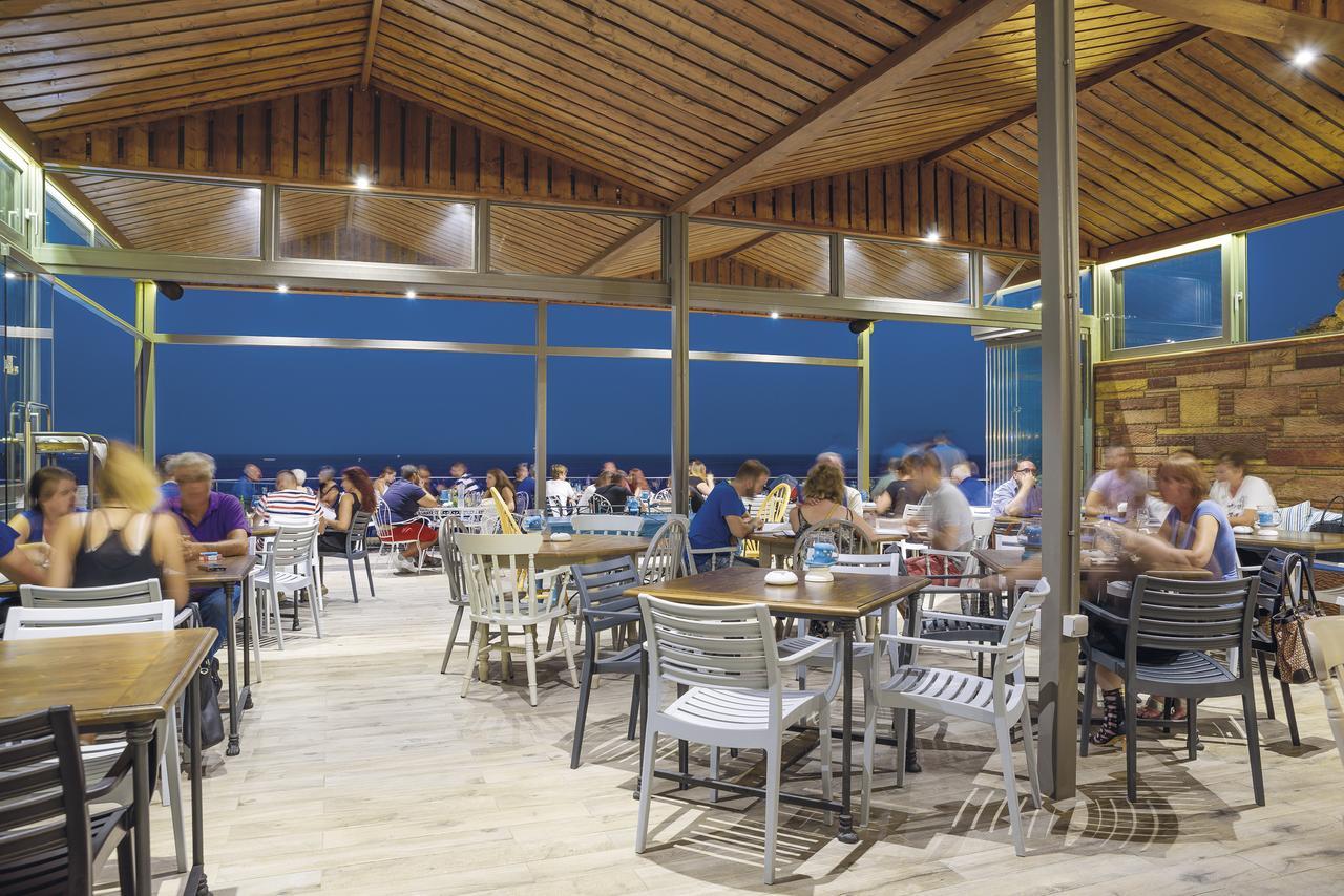 Sun Village Hotel Apartments Megas Limnionas ภายนอก รูปภาพ