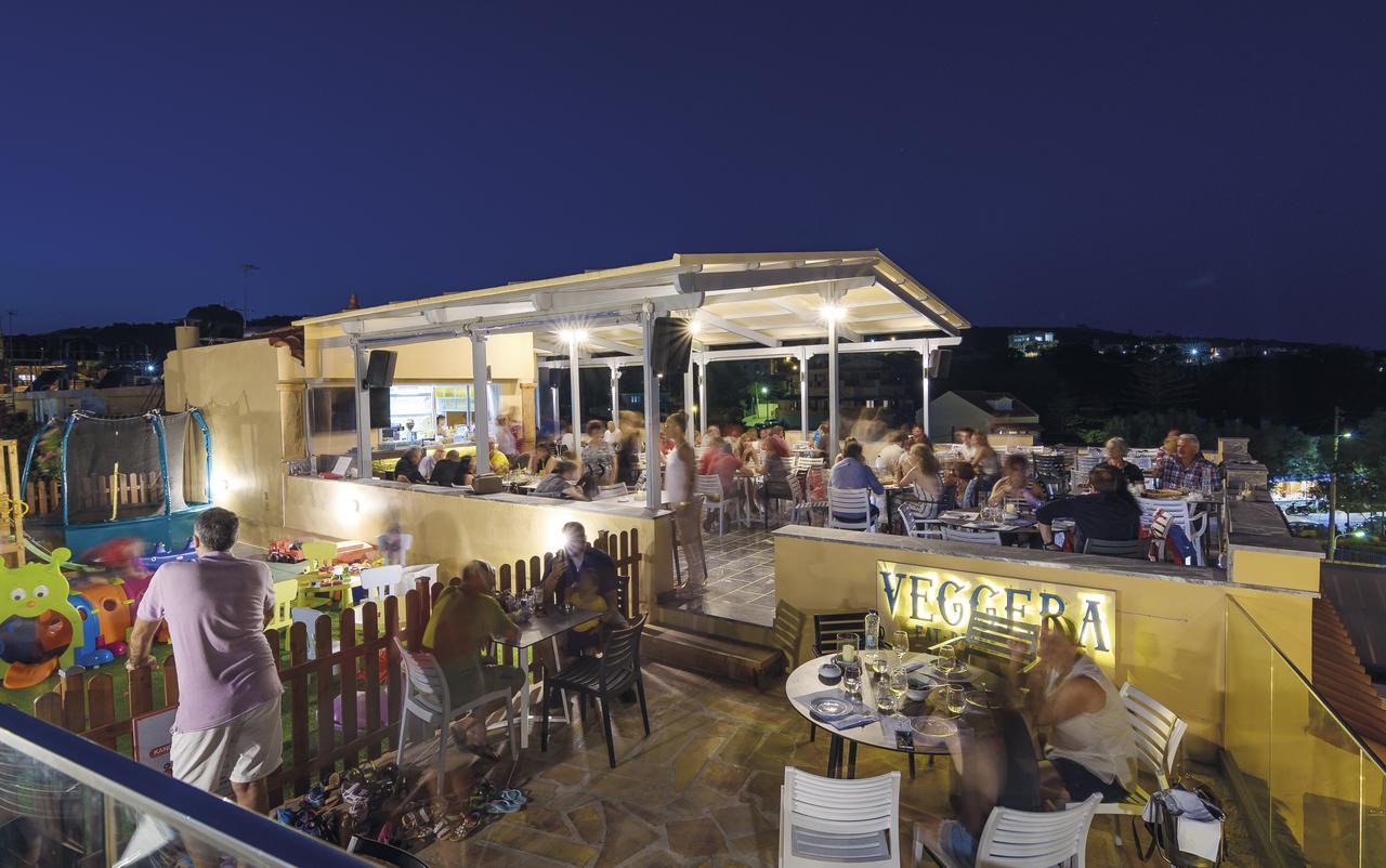 Sun Village Hotel Apartments Megas Limnionas ภายนอก รูปภาพ