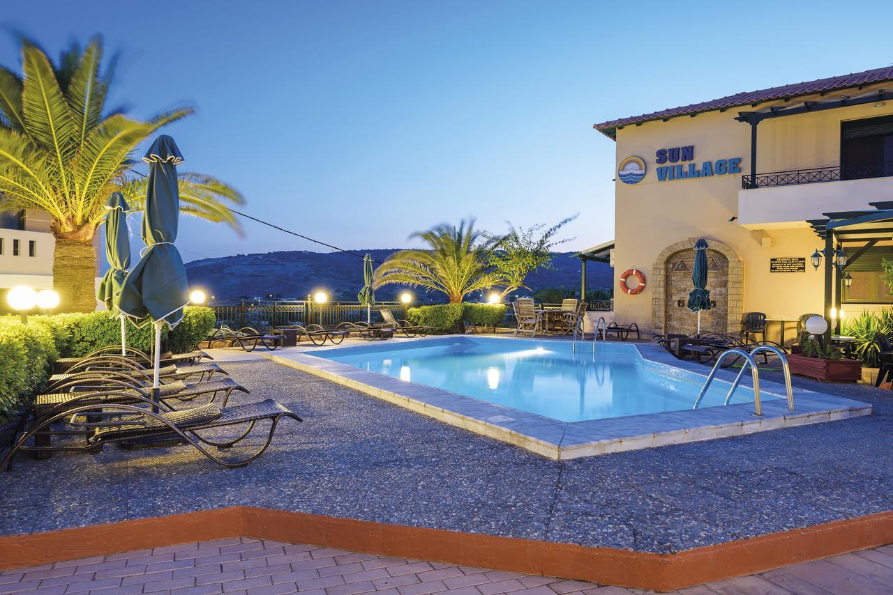 Sun Village Hotel Apartments Megas Limnionas ภายนอก รูปภาพ