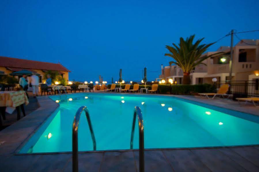 Sun Village Hotel Apartments Megas Limnionas ภายนอก รูปภาพ