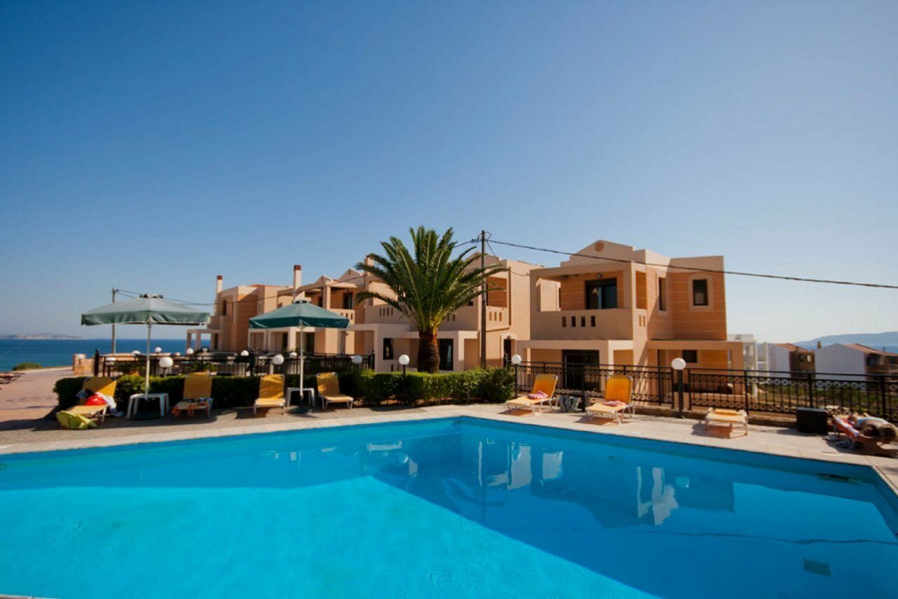 Sun Village Hotel Apartments Megas Limnionas ภายนอก รูปภาพ