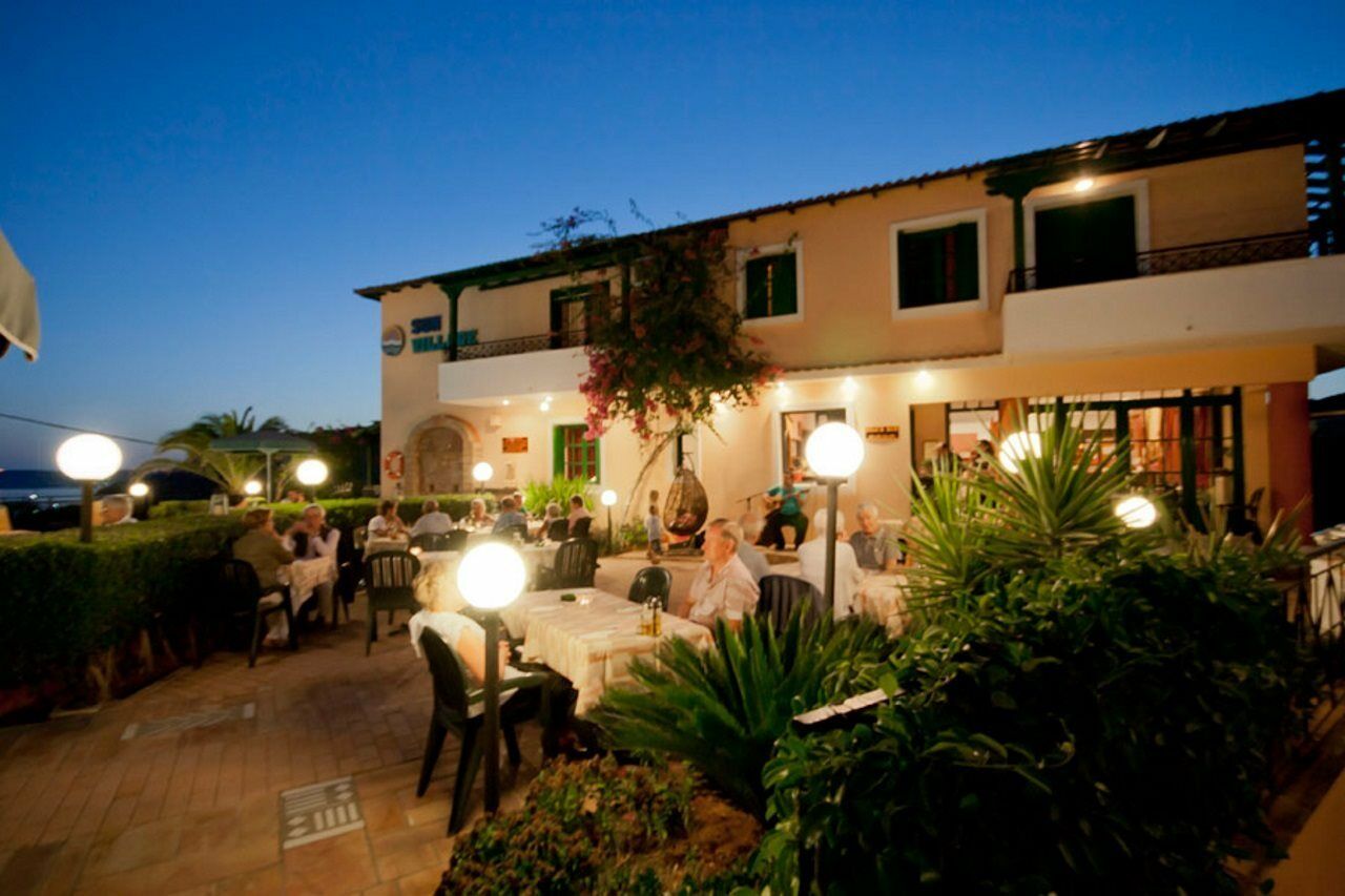 Sun Village Hotel Apartments Megas Limnionas ภายนอก รูปภาพ
